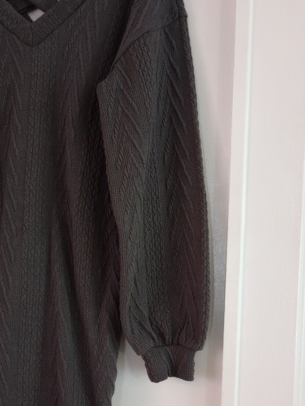 Lush Gray Crisscross V-Neck Long Sleeve Sweater Dress Size S - Picture 6 of 9